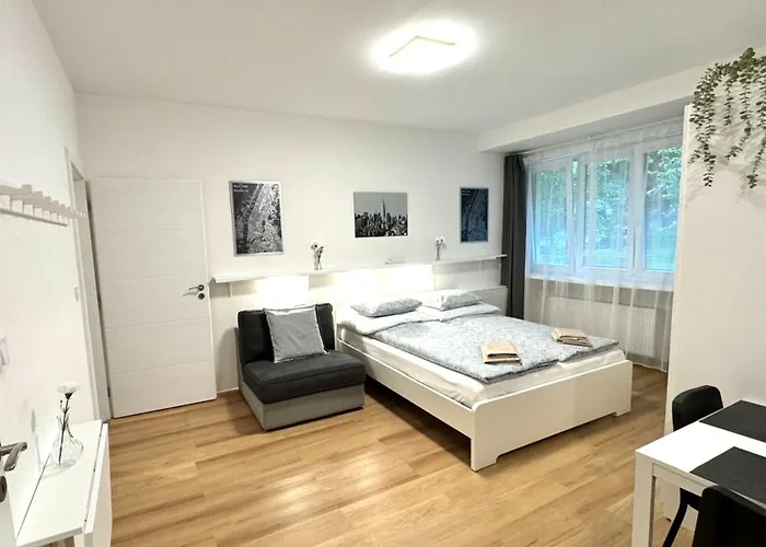 Lägenhetshotell Hillside Prag