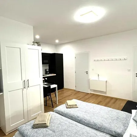 Apart Otel Hillside Prag