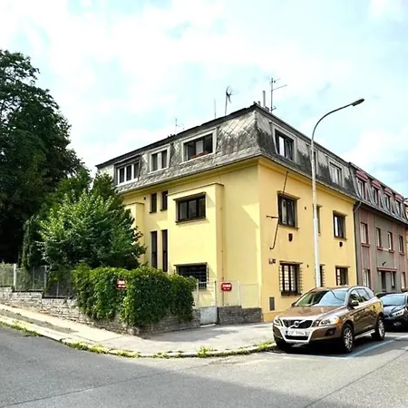 Hillside Aparthotel